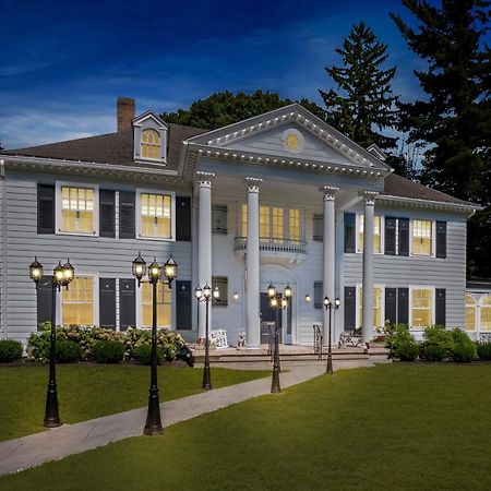 Benn Conger Inn Groton Bagian luar foto