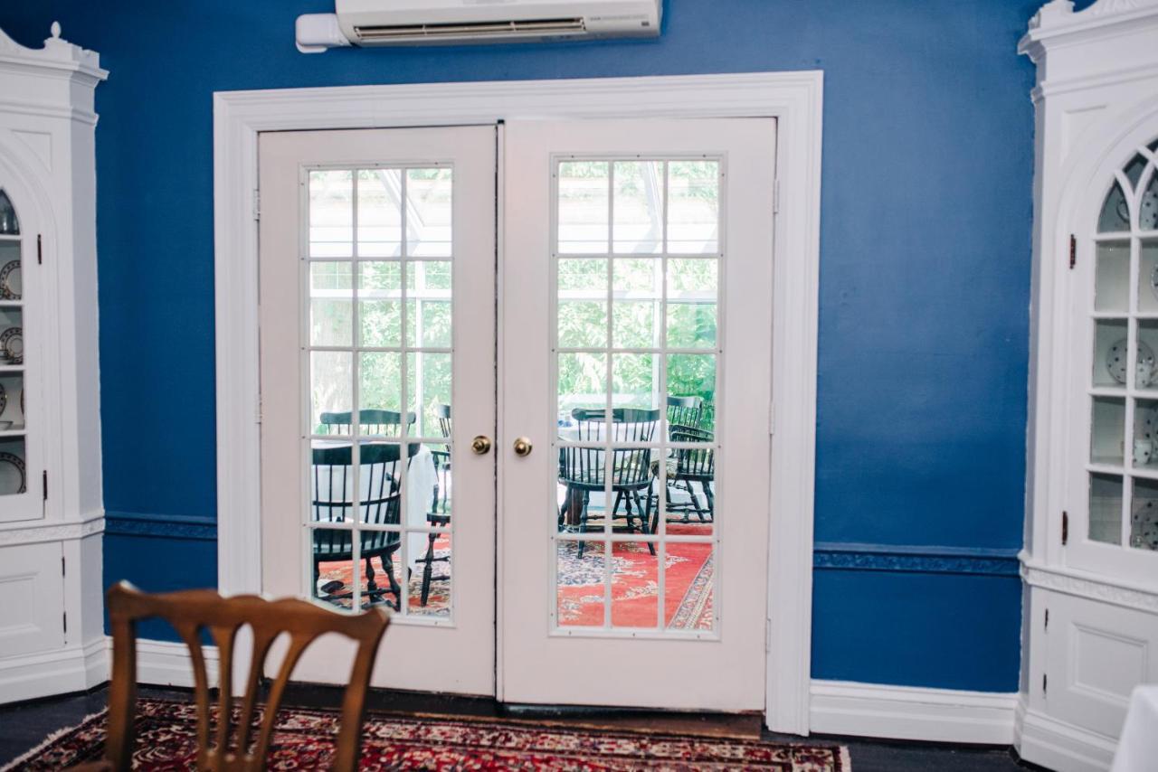 Benn Conger Inn Groton Bagian luar foto