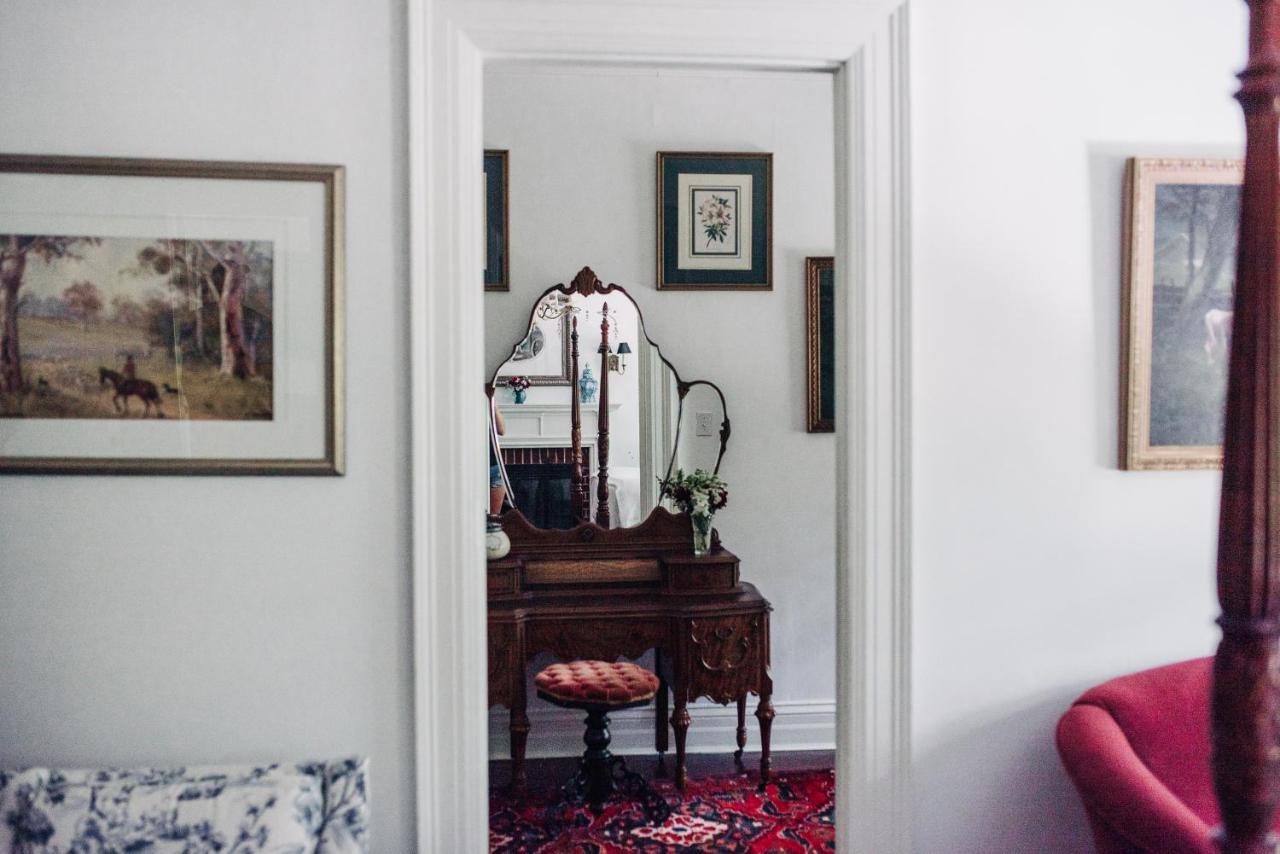 Benn Conger Inn Groton Bagian luar foto