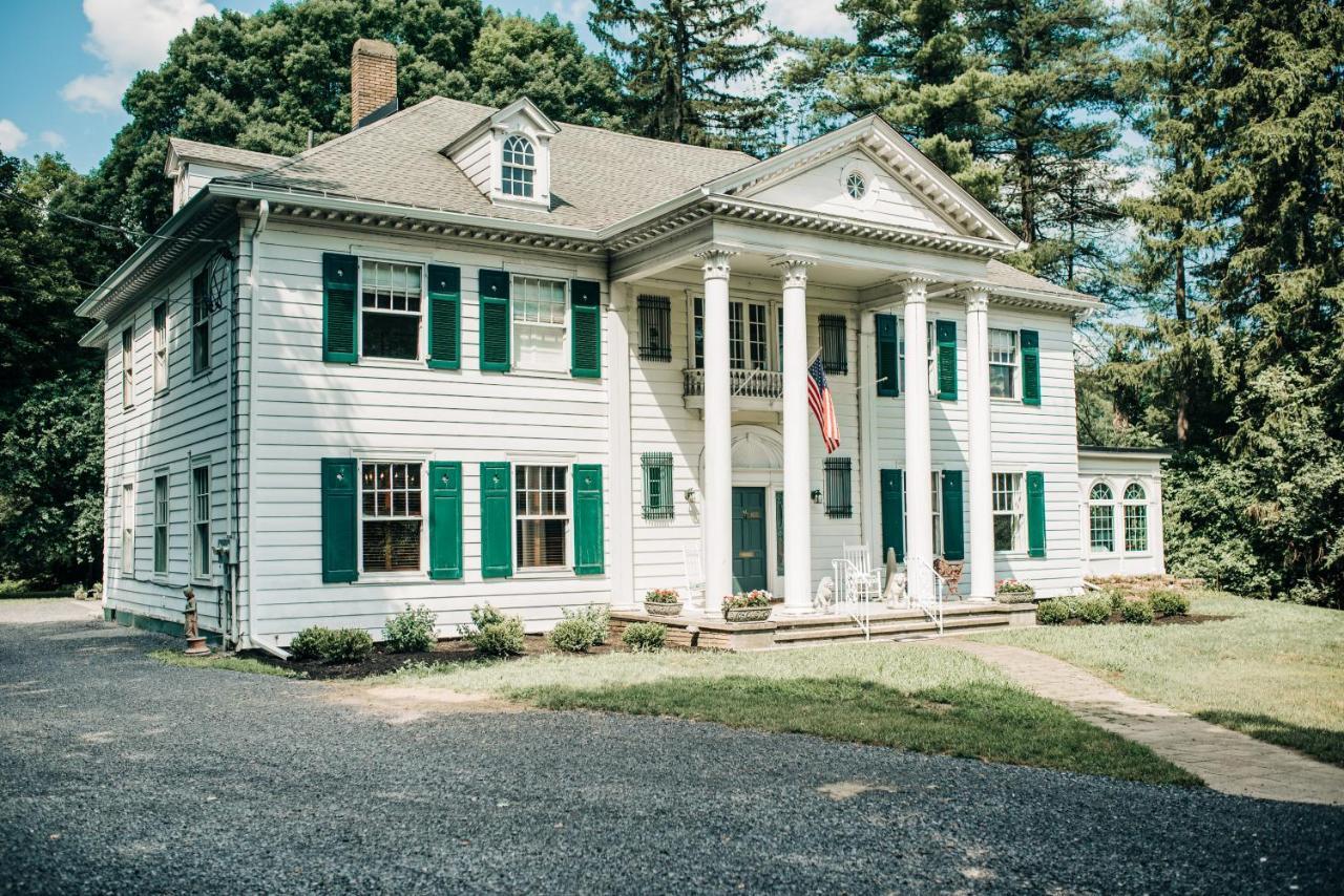 Benn Conger Inn Groton Bagian luar foto