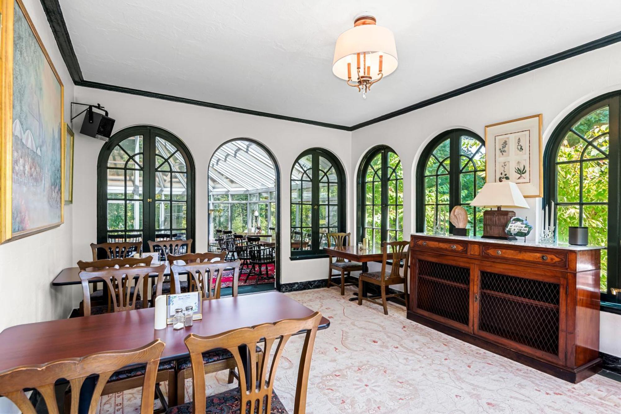 Benn Conger Inn Groton Bagian luar foto