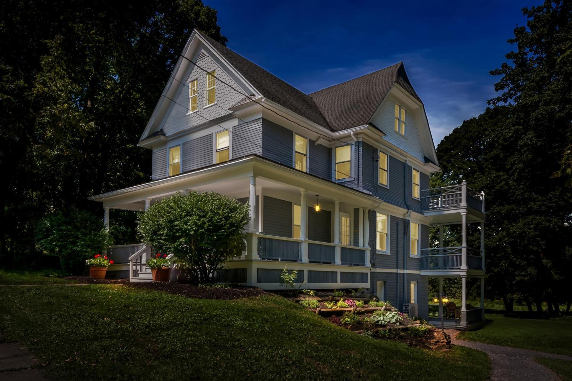 Benn Conger Inn Groton Bagian luar foto