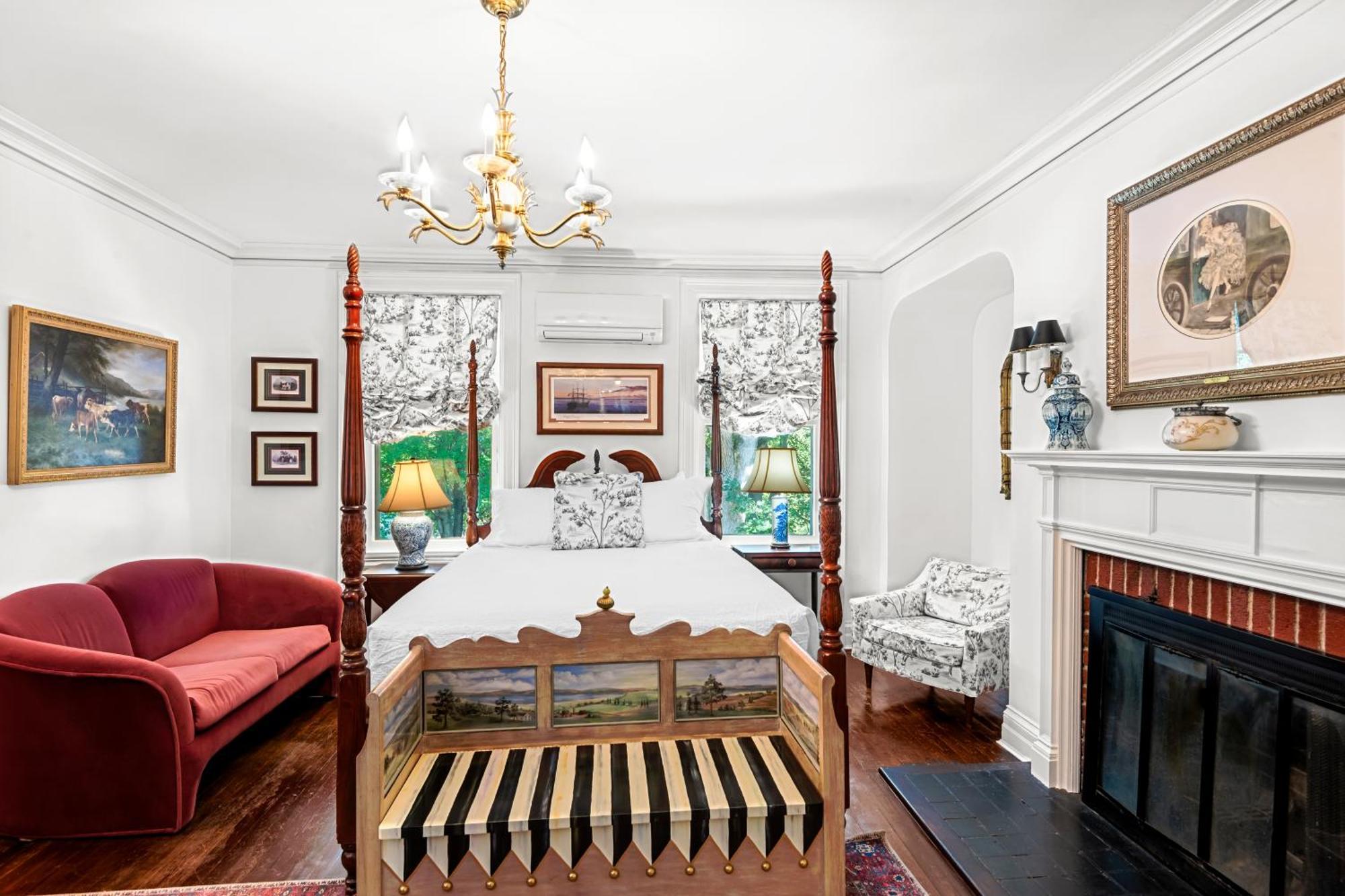 Benn Conger Inn Groton Bagian luar foto