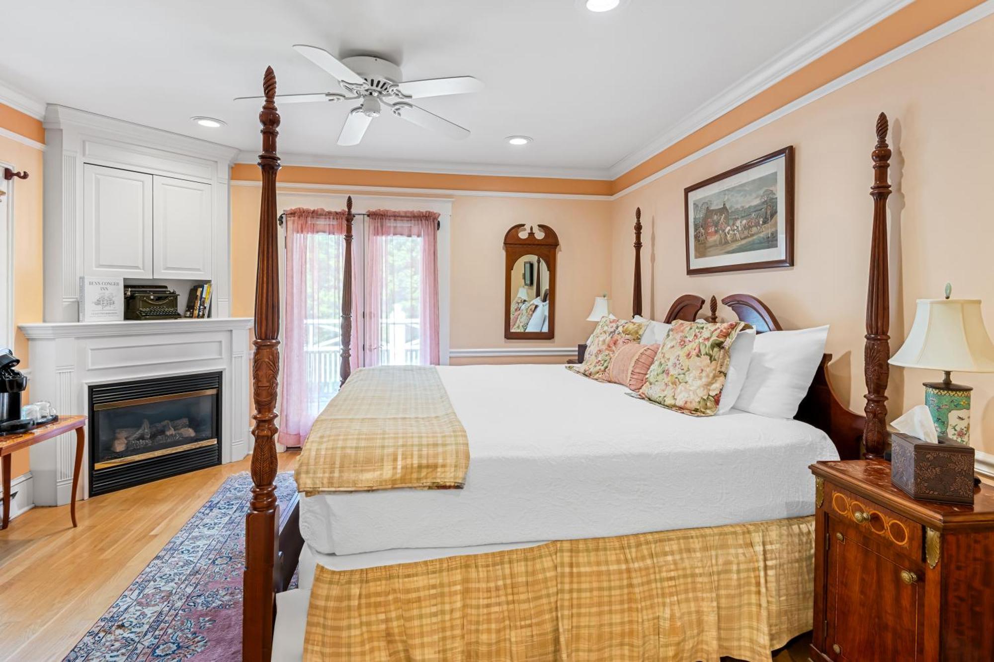 Benn Conger Inn Groton Bagian luar foto