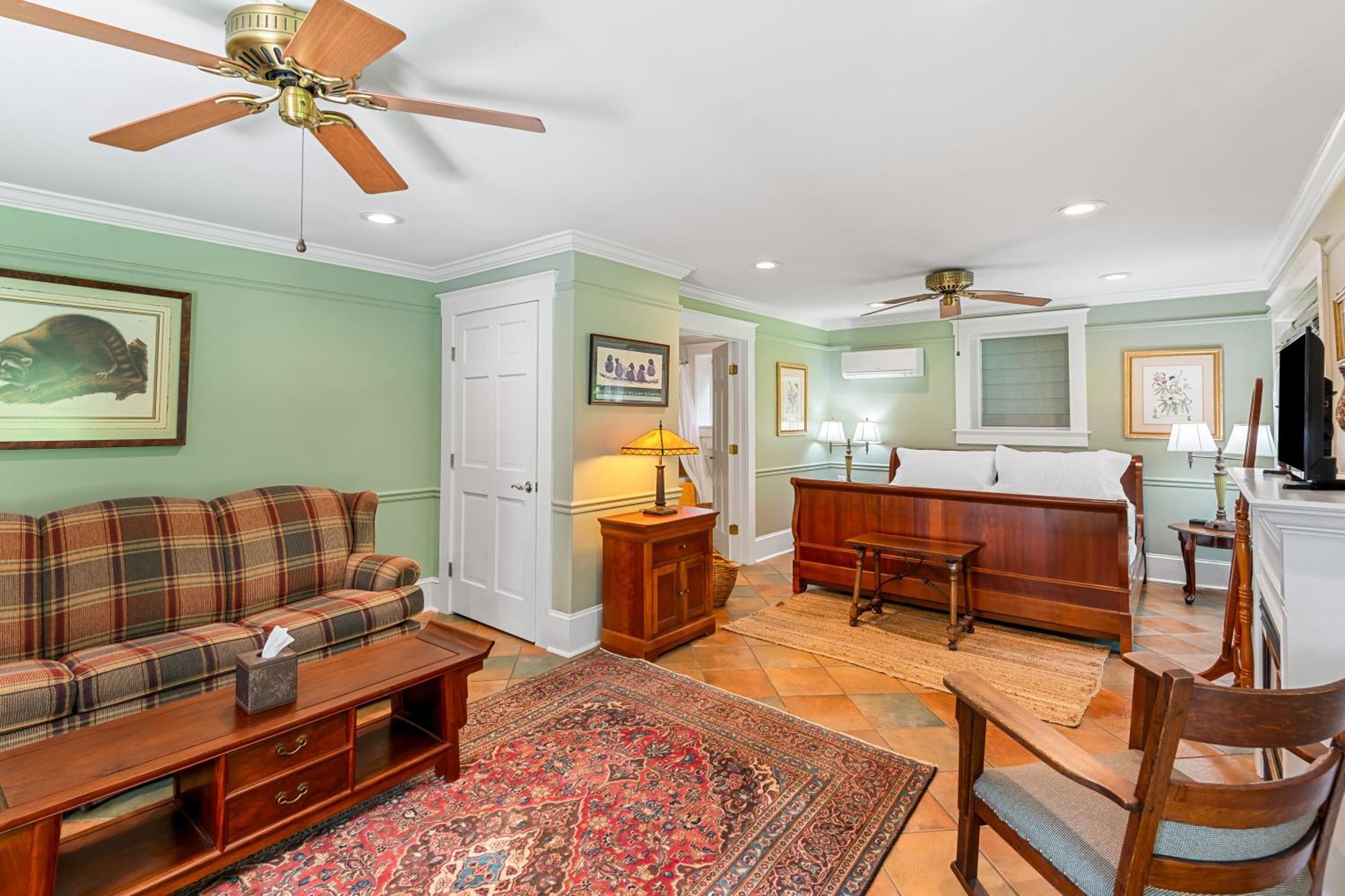 Benn Conger Inn Groton Bagian luar foto